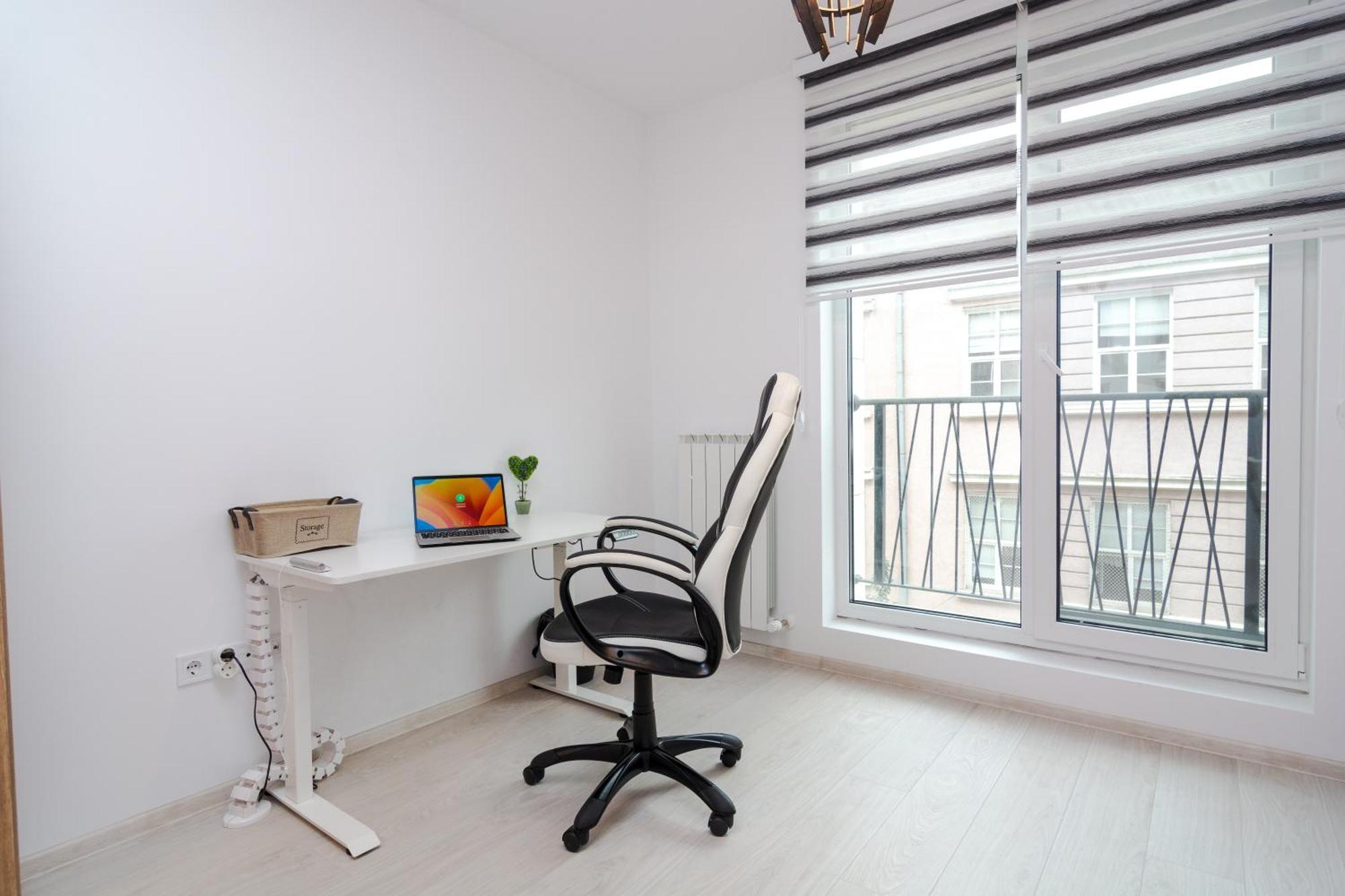 Paris Luxury Top Centre 2Bdr Apt W Work Desk And Wifi Near Nevsky Cathedral 소피아 외부 사진